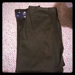 BNWT Men’s Dress pants